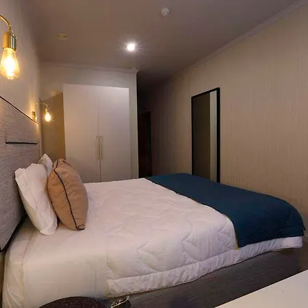 Hotel America